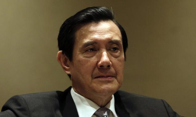 马英九这回急了！为撇清马英九基金会财务疑云，连续开火攻击跟了自己多年的老秘书萧旭