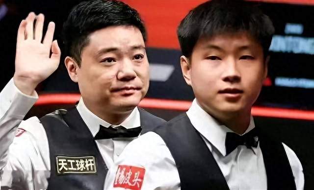 赵心童这场5-2，最值钱的不是128分，是那杆争黑