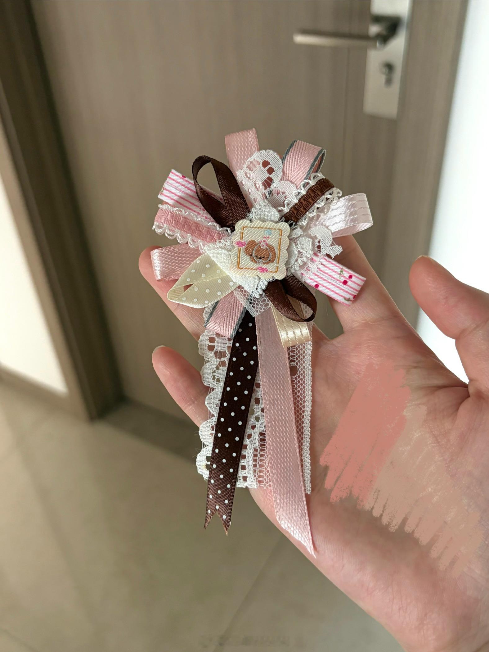女孩们我的第一个作品可爱吗？赐名草莓巧克力小蛋糕