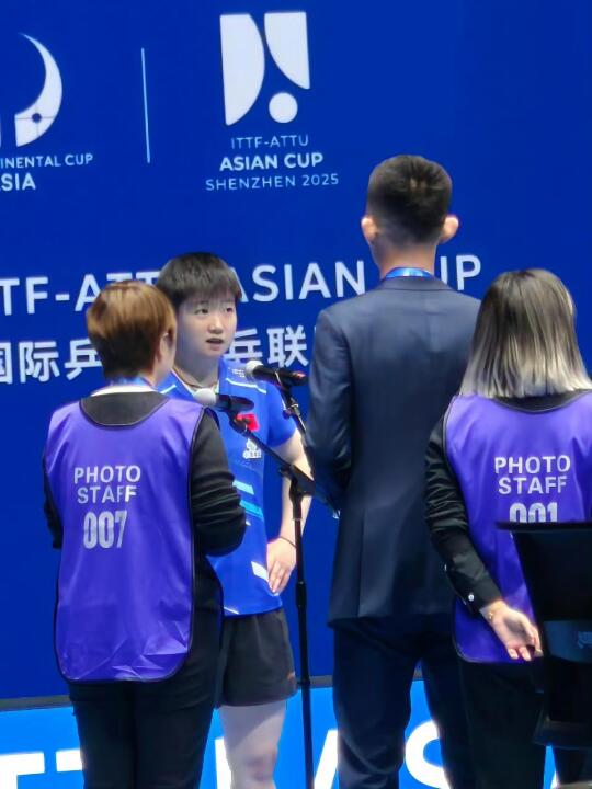 好萌🤗
