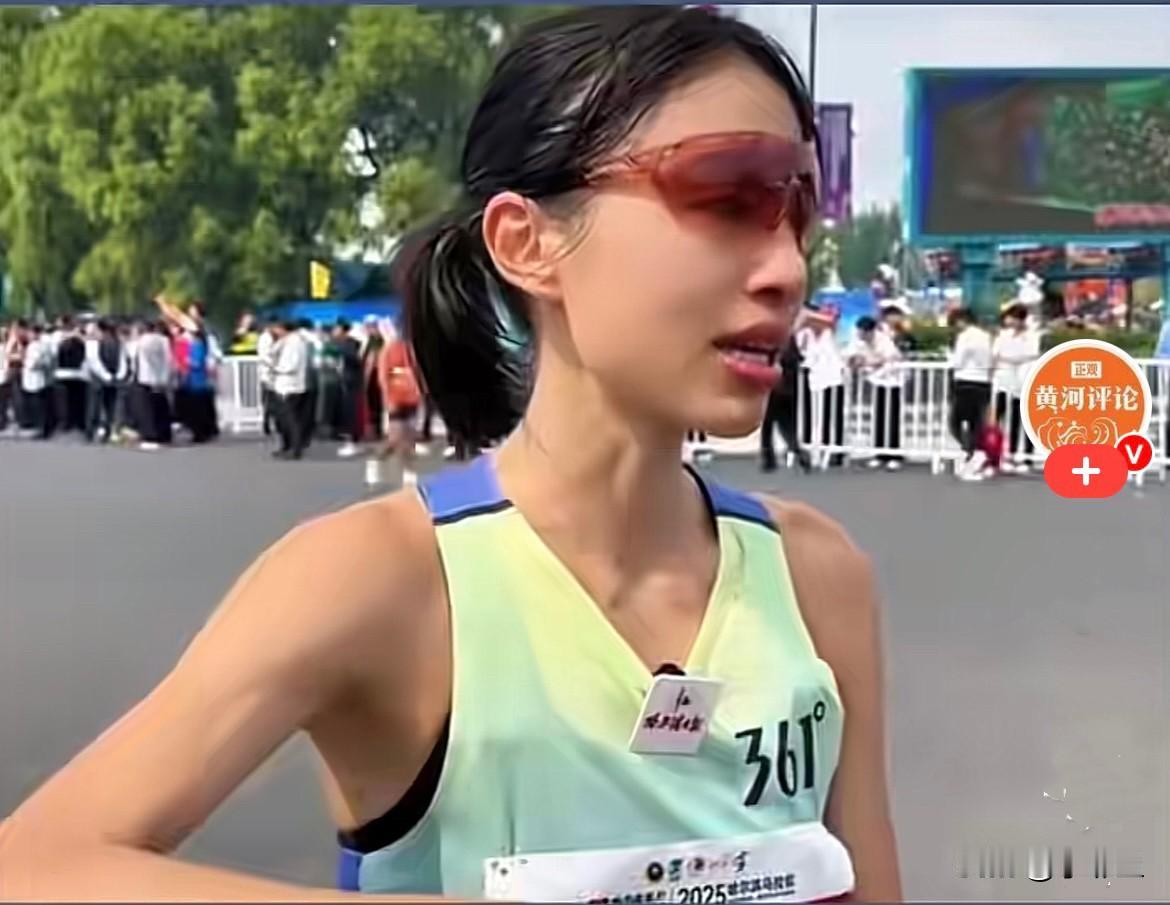 最快女护士又怎么了？不是又跑第一了吗？不是挺好嘛……
       近日，福建医