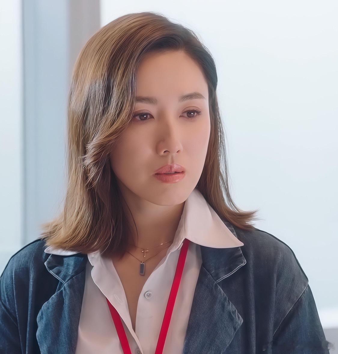 李施嬅再见爱人你好张家妍 还是更爱她演张家妍的状态！太有魅力了 ​​​