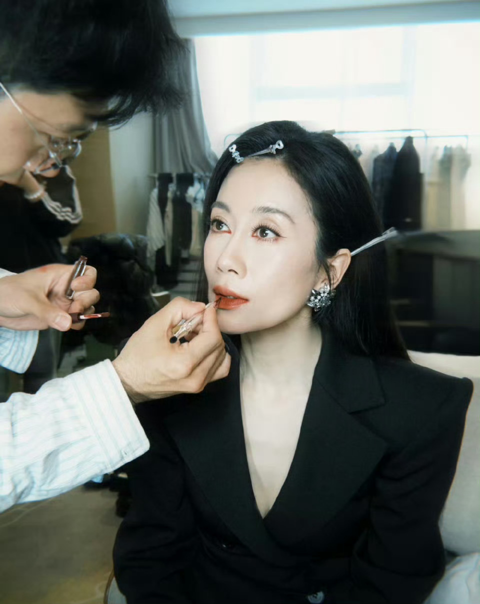 淡黄的长裙在浪姐找到对手了 浪姐小考每次都有惊喜，温峥嵘凭一己之力把reader