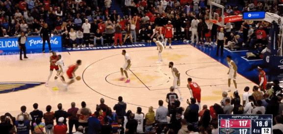 巨星！火箭最后时刻拉开让阿门单打！
在今天NBA常规赛火箭对阵鹈鹕的第四节比赛最