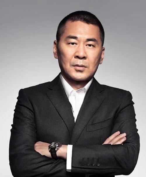 我发现，陈建斌这次遇到的麻烦不小。 明星作为公众人物代言产品要承担对应的责任，不