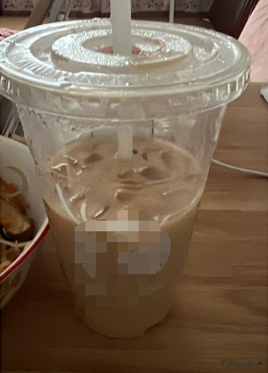 如果你要干什么开心的事，就不要告诉任何人。

暑假在家带娃，睡得晚起的玩，一点精