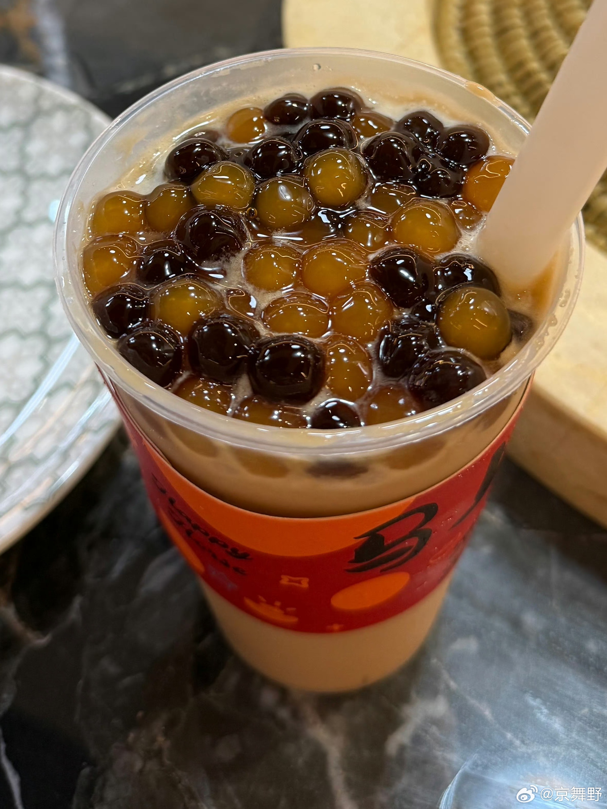 一口瞬间酥爽了珍珠奶茶一点点奶茶奶茶