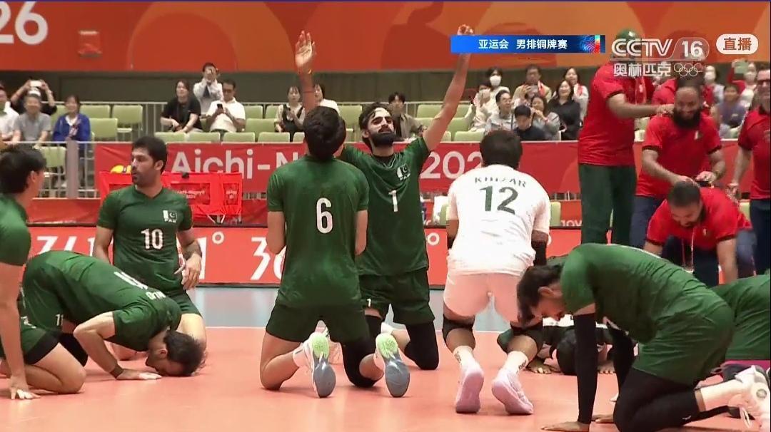 亚运会：中国男排脆败巴基斯坦队再创队史最差纪录！
半决赛不敌日本队的中国男排，今