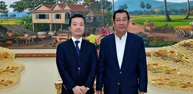 洪森又火了，这次不是因为佩通坦，而是因为他的座上宾——陈志！

陈志这人，198