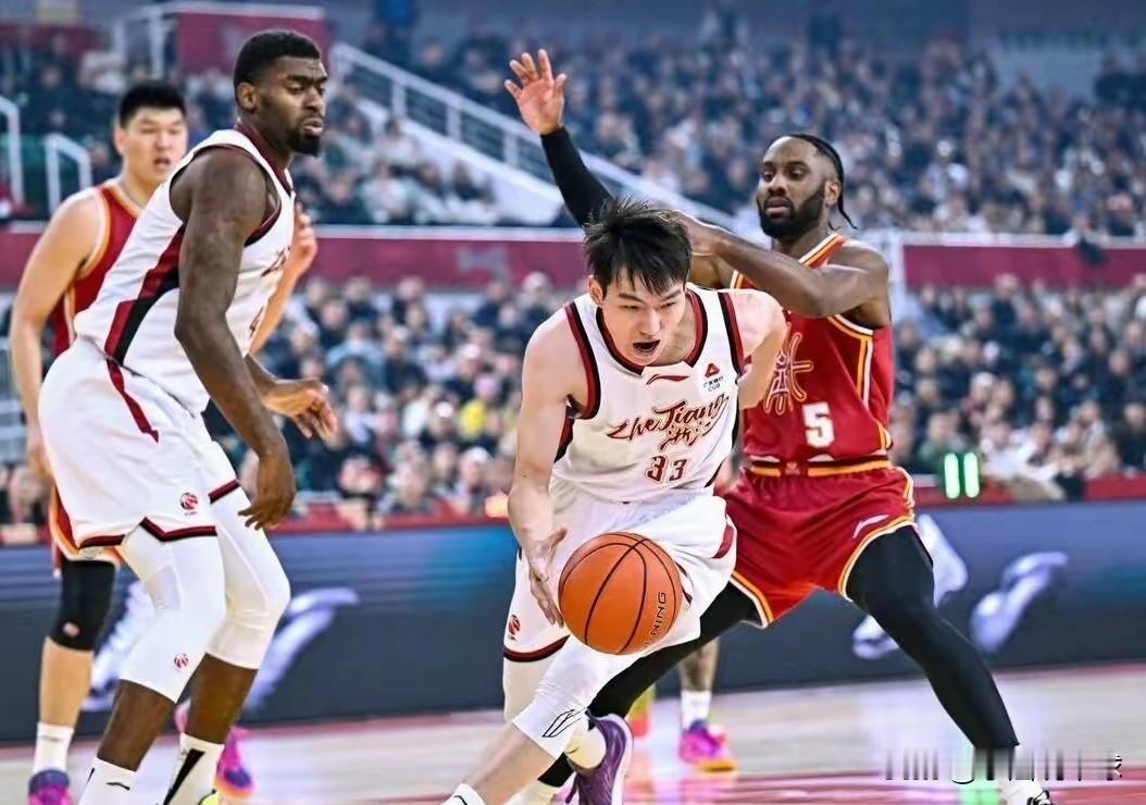 开局三连败浙江队怎么了？余嘉豪的作用体现出来了

万万没想到！早两年的还是常规赛