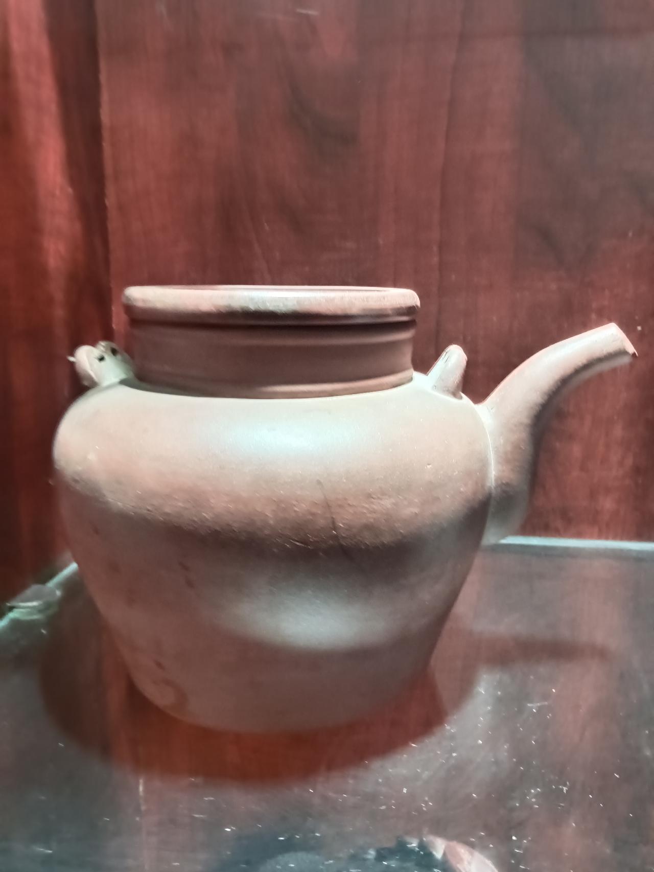 我收藏的老旧物品古代茶壶