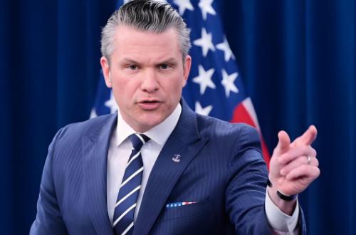 美国史上最败家的国防部长已经出现了，就是赫格塞思，这小子一个月就耗掉了全国四分之