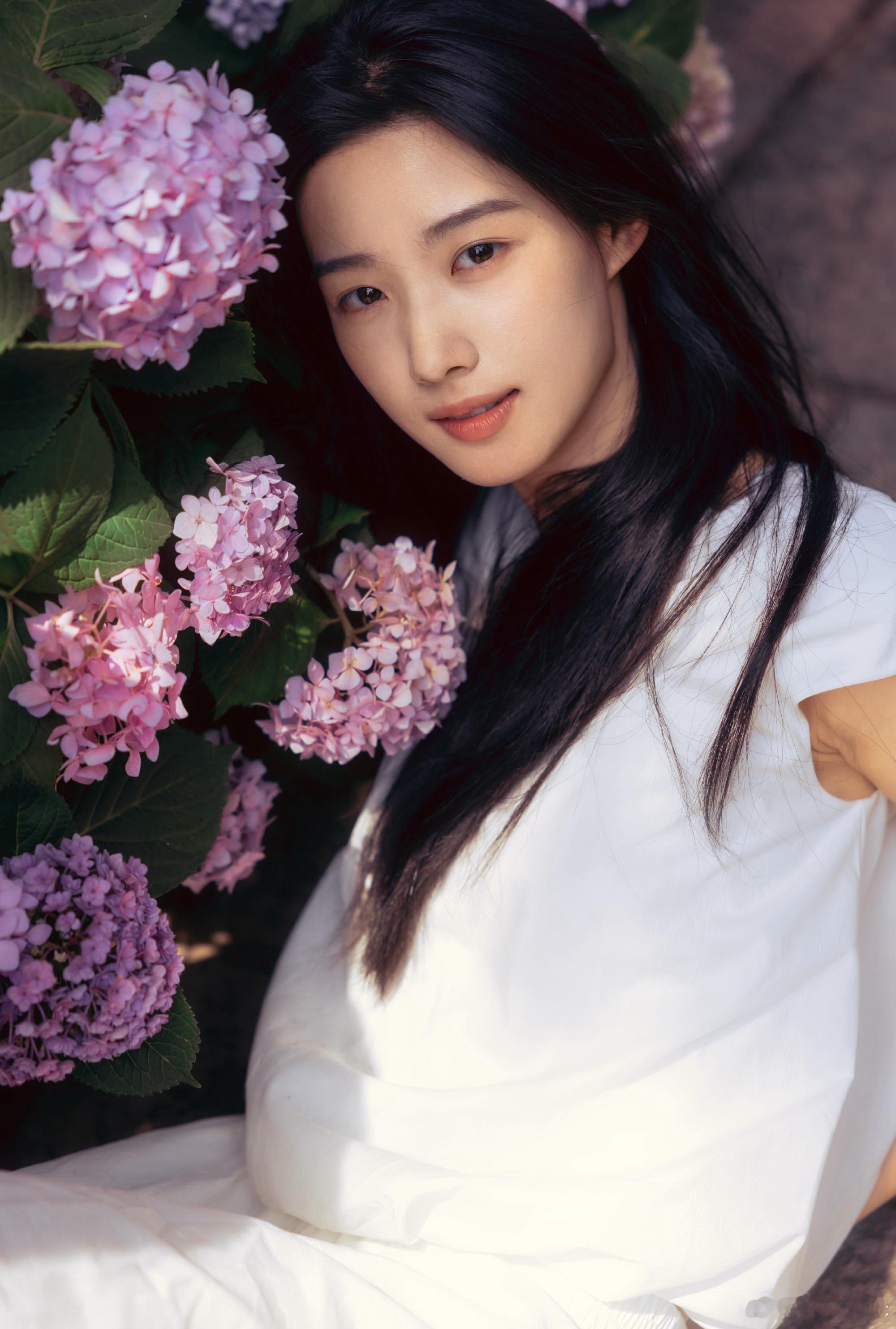 卢昱晓  lyx卢昱晓南衣 lyx卢昱晓何不同舟渡﻿ “我在黄昏写上一封书信 载