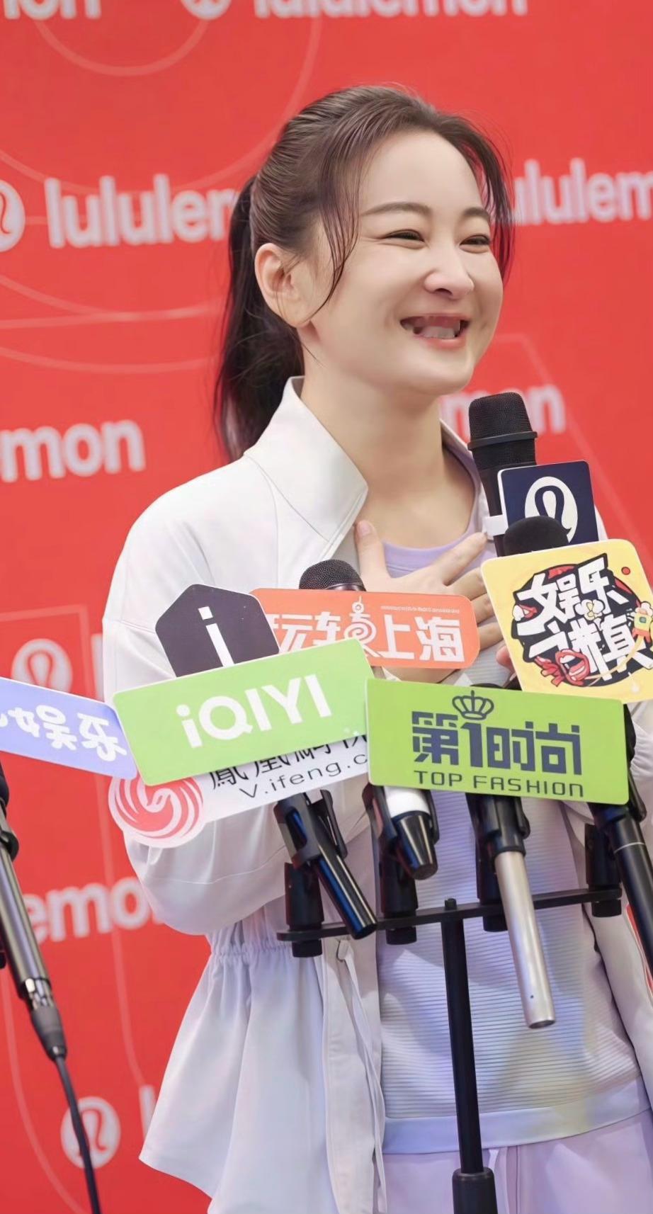 贾玲 上镜胖十斤受害者玲姐现在的状态太好了，又瘦又美[哇] ​​​