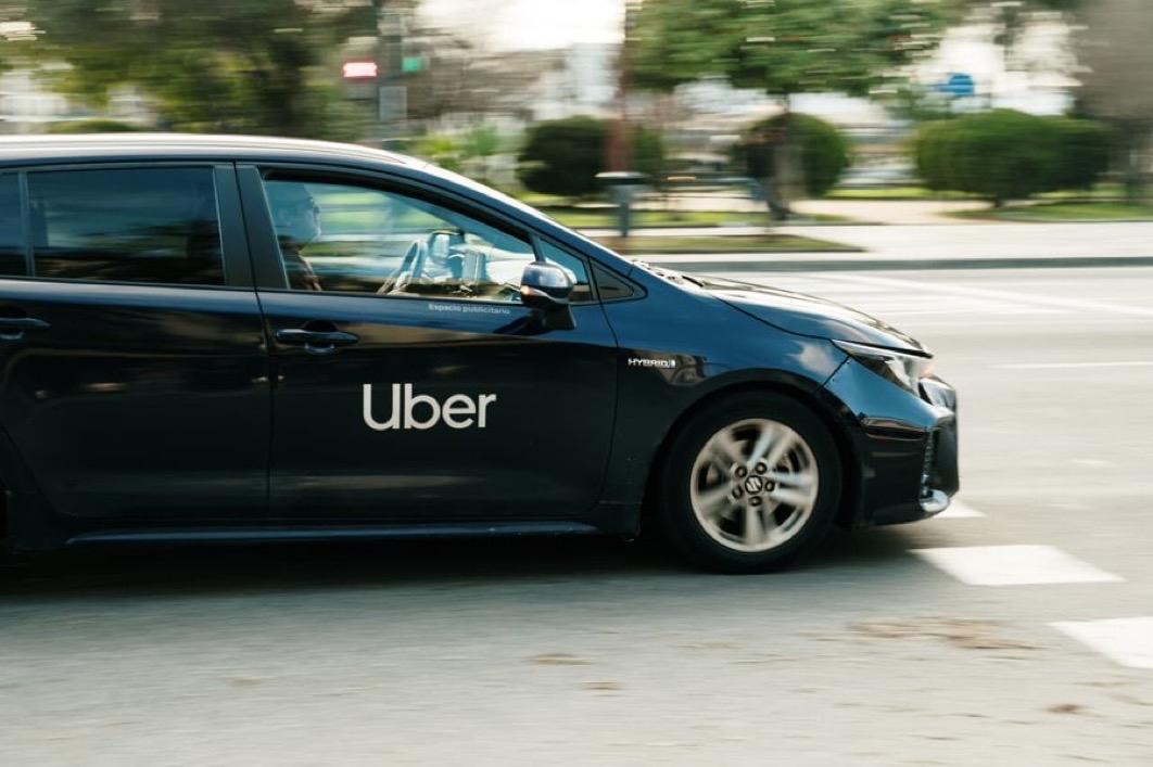 Uber股价大涨，外卖业务超预期强劲推动订单增长

Uber股价大幅飙升，创下近