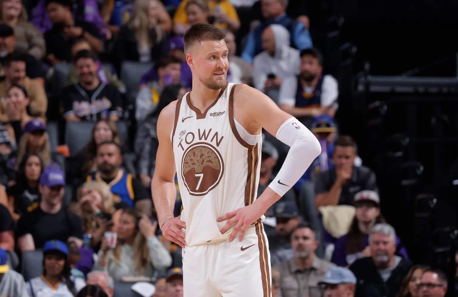 波尔津吉斯在被问及是否可能重返勇士队时表示，他会先退一步，思考什么才是对自己最好