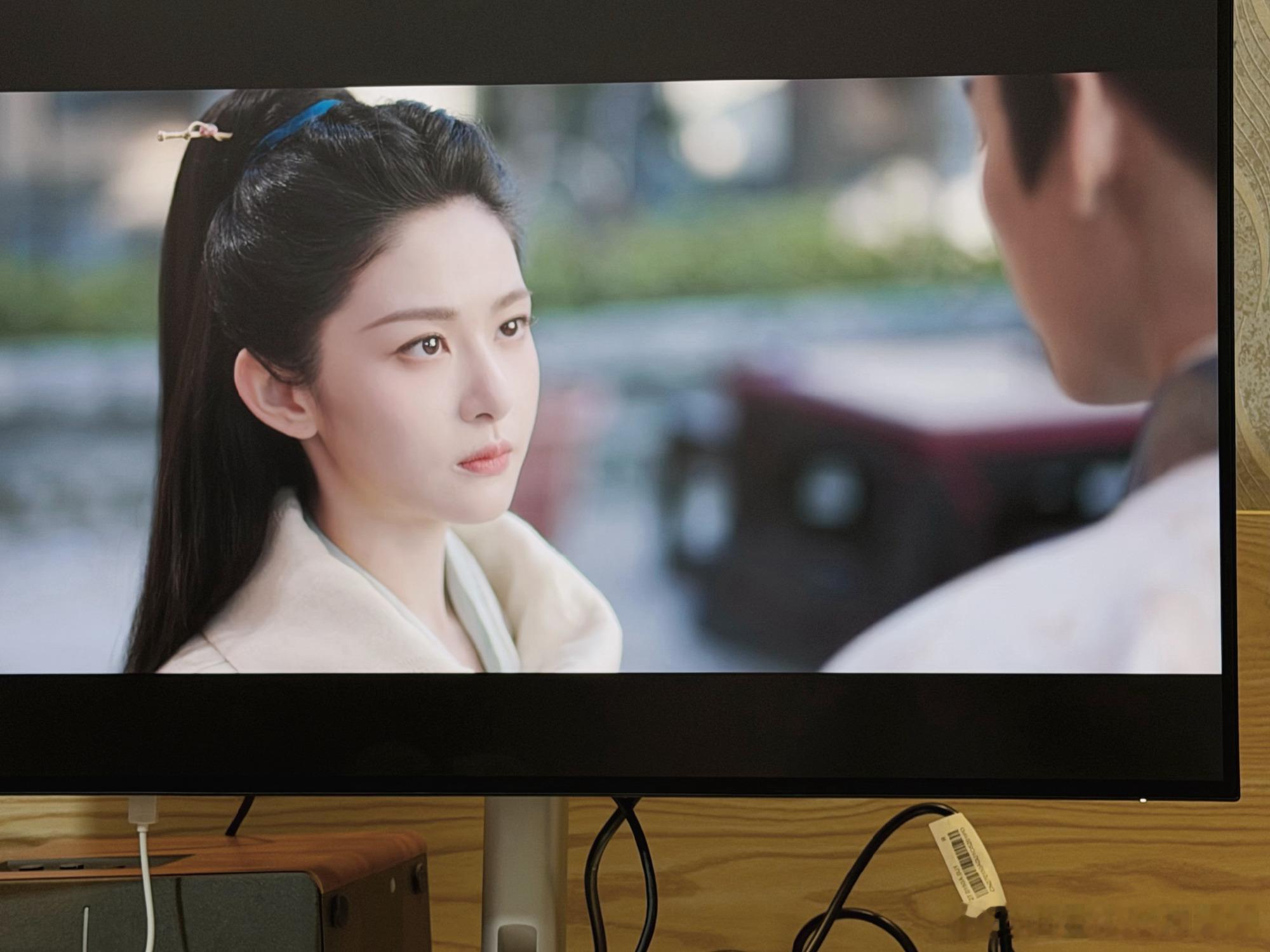 于正晒周柯宇、赵晴《金吾不禁》电视截图，说cp感是实打实的足