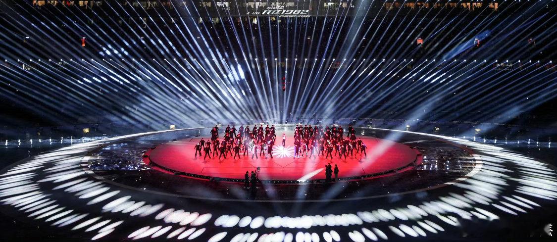 张杰高飞尾奏衔接勿忘心安张杰还在坚持手搓 拒绝机械拼接，只做手搓神级现场！把《高