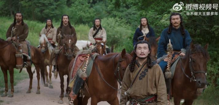 陈晓演了12集回家的诱惑古平原在山西被王天贵各种威逼利诱，却还是死死守住要回家的