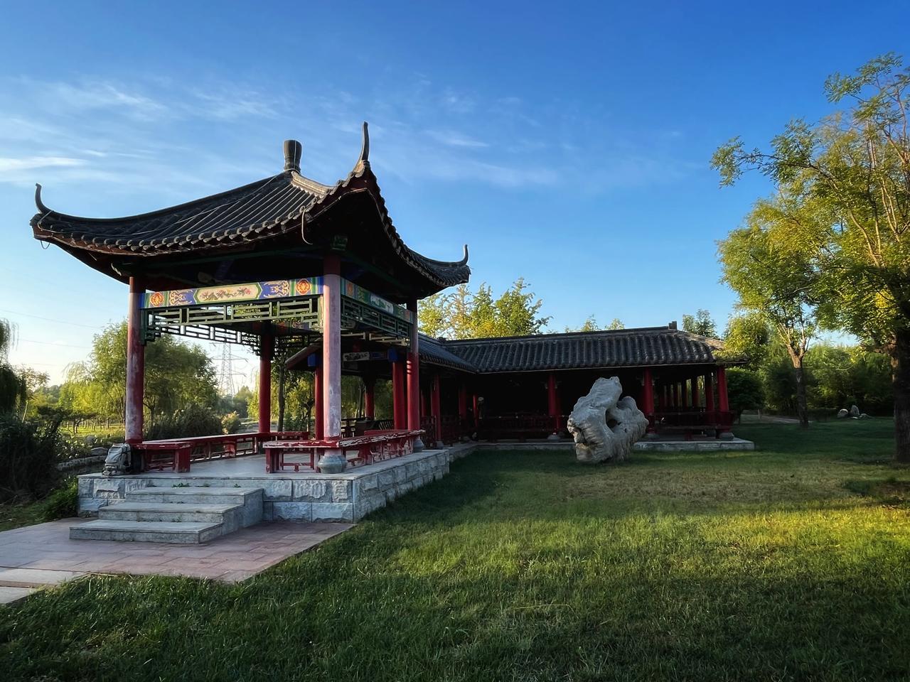 金秋九月，美好的清晨，手机随拍清晨的阳光☀️#秋日景致随手拍# #秋日随手拍风景