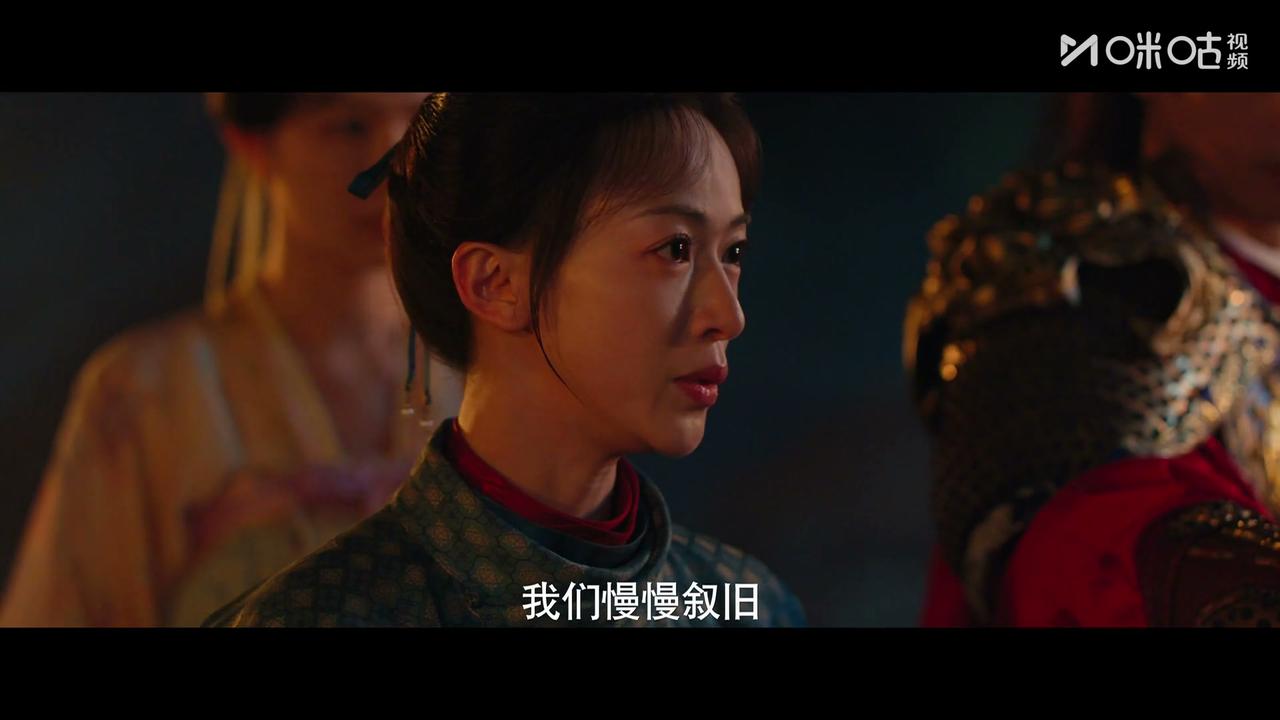 孟廷辉刚穿上官服，就在察闻院门口把一个有靠山的恶徒按住了。
最新剧情里，她带人追