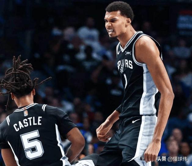 外星人！吉迪谈文班亚马：

“太夸张了。”

“他确实是外星人。”

“得分简直