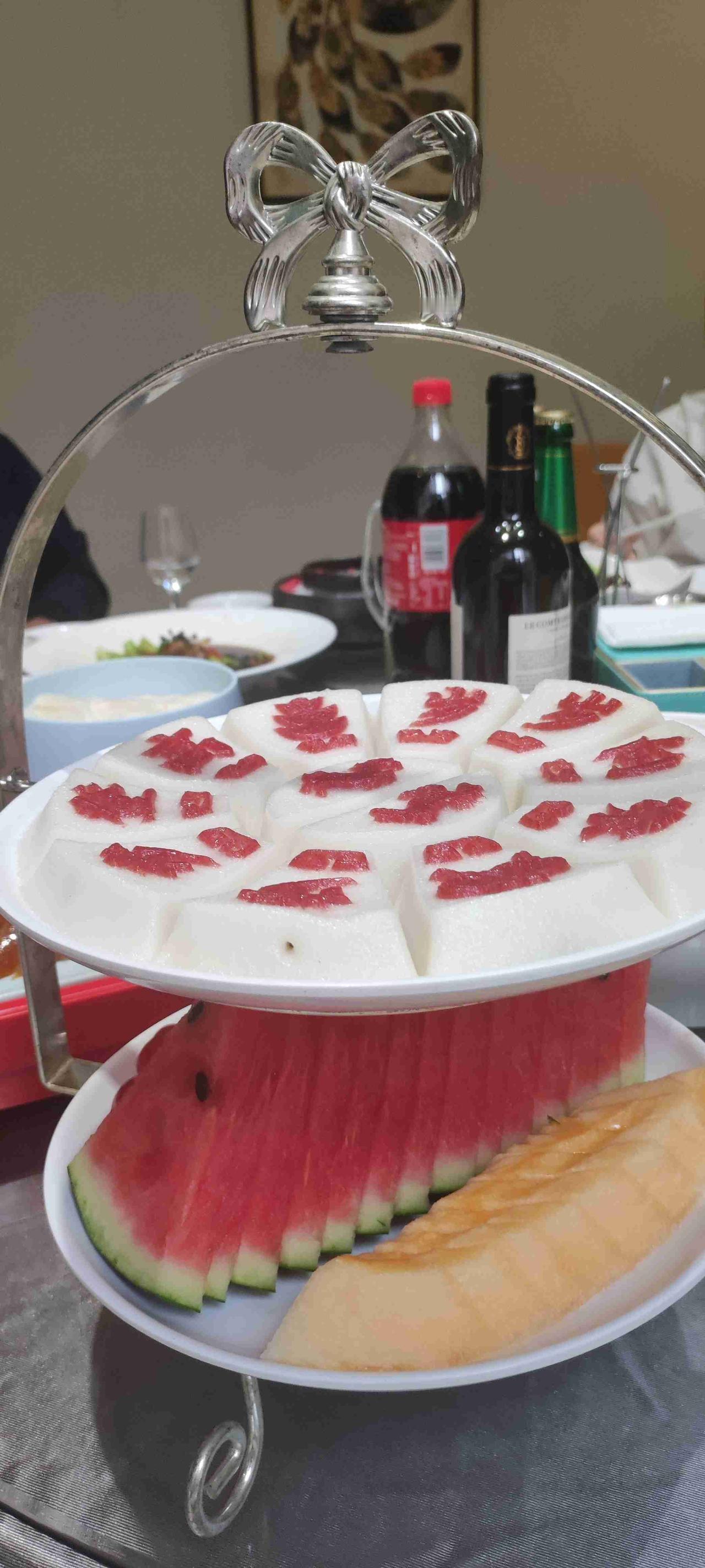 我的今日状态：😁轻松愉快
我这里的天气：🌧下雨
下雨天不影响吃吃喝喝，今天主