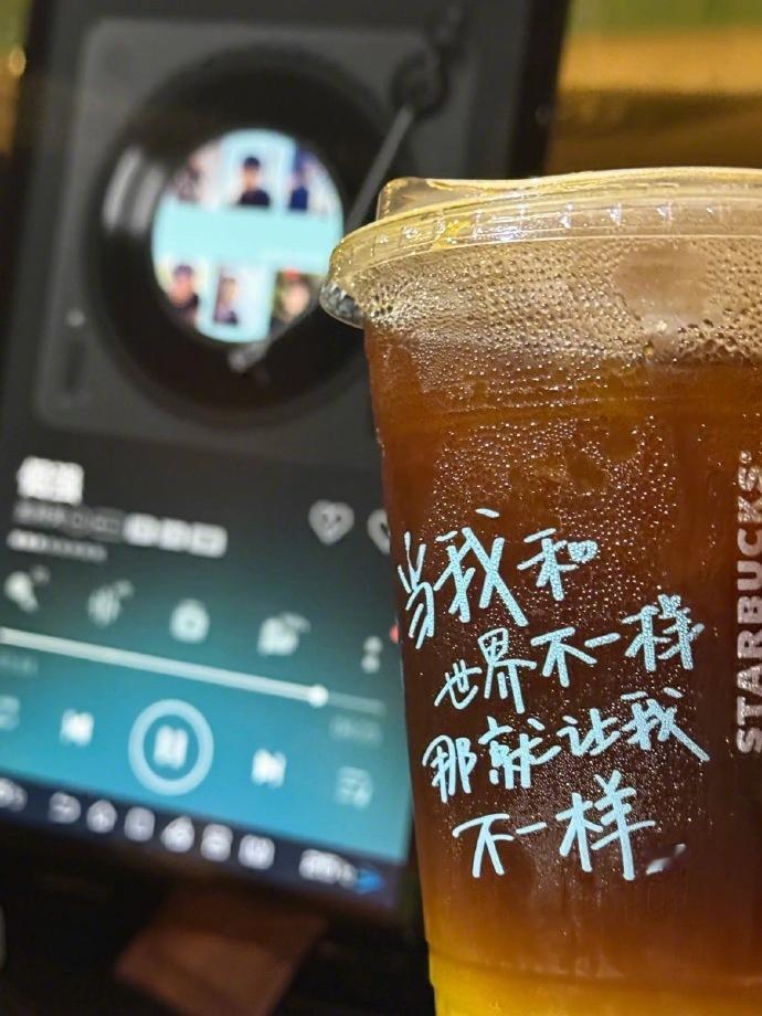 🌷一没病，二没灾，小小生活，悠哉悠哉。 