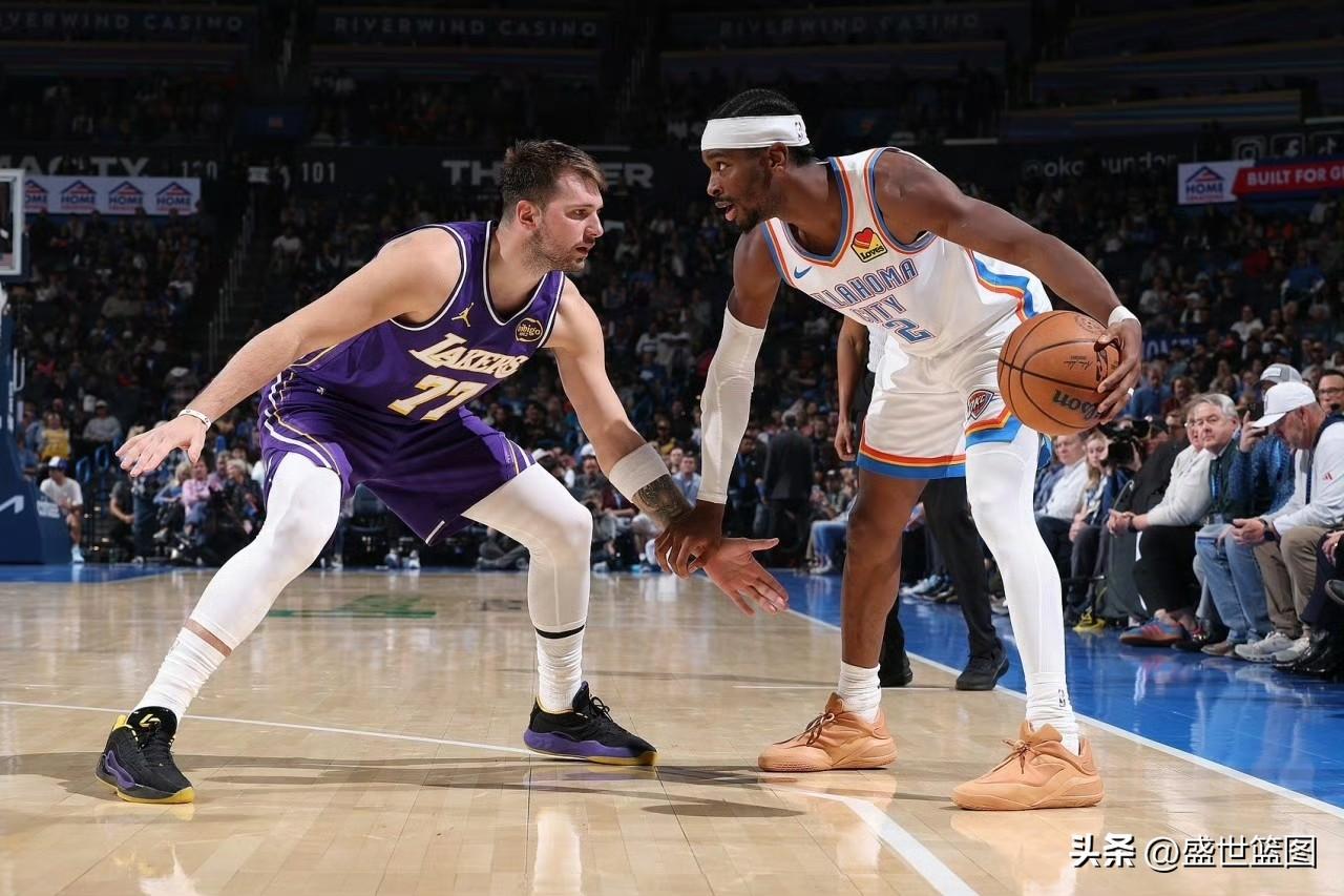 湖人能否锁定西部第三，就看明天打雷霆了。
虽然湖人最近状态确实不错，但客观来说距