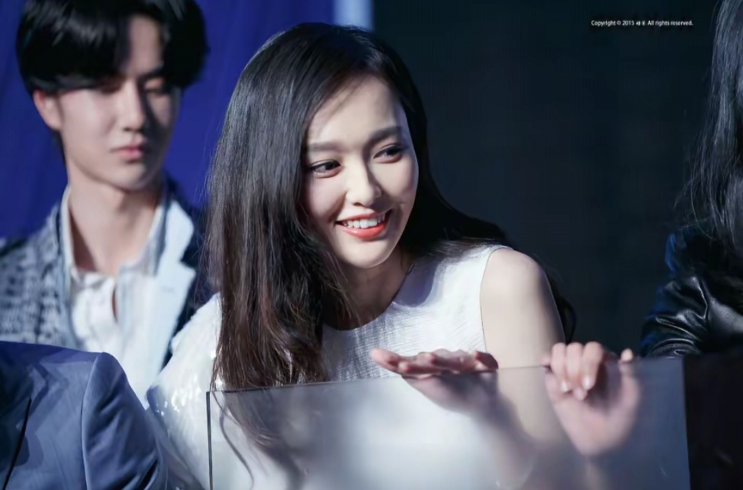 一大早被这个唐嫣美晕了 ​​​