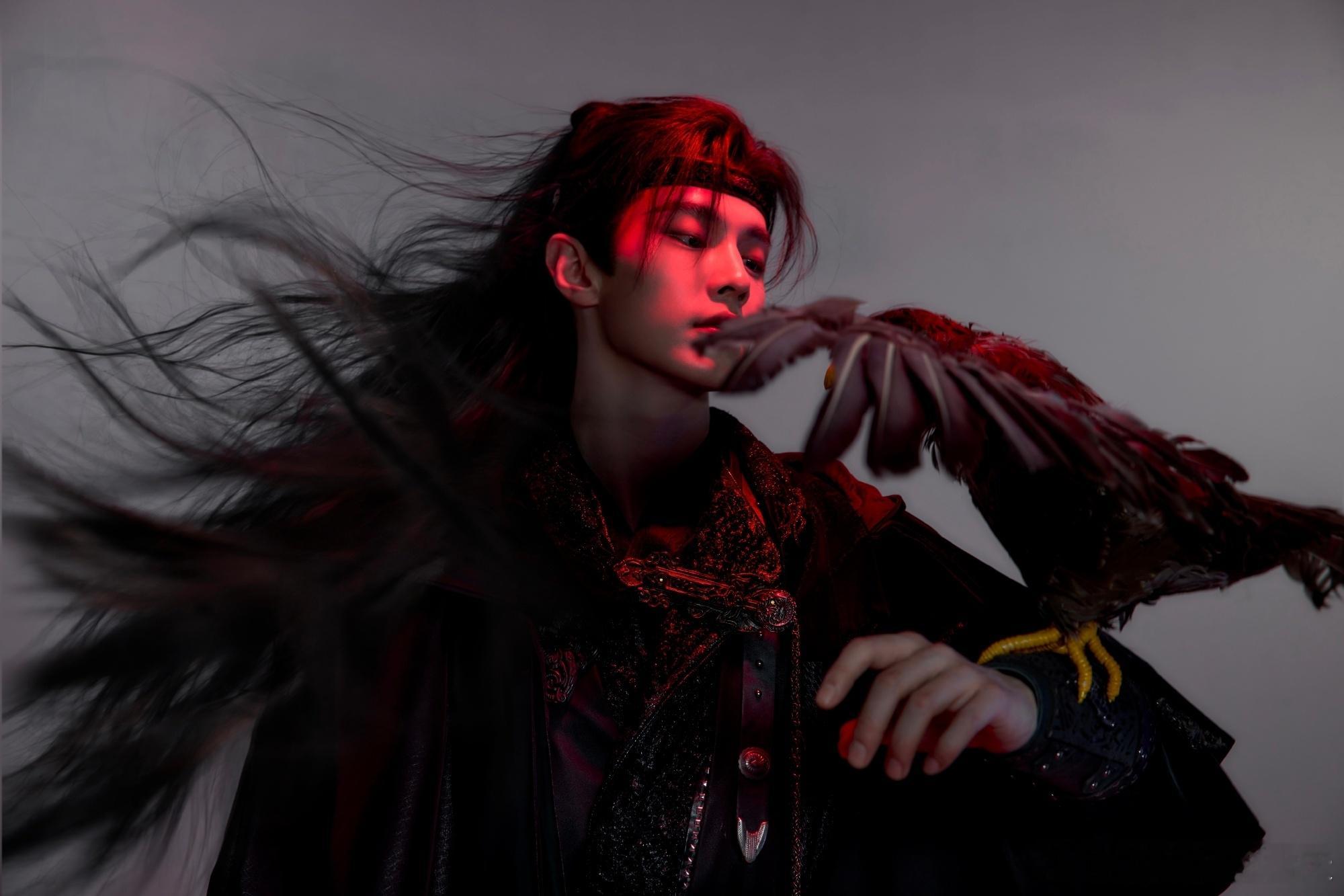 何与百花杀也出神图了何与也出古装神图了 太帅了吧！大家一起来看百花杀！ 