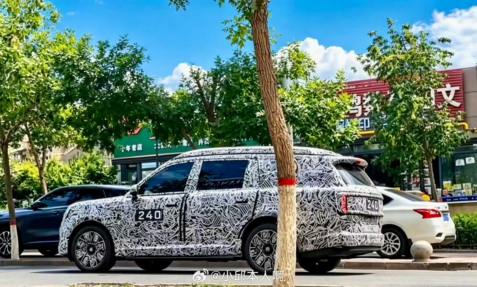 小米寻天汽车最新谍照曝光小米“寻天”SUV的最新谍照也太让人心动了吧！虽然新车还
