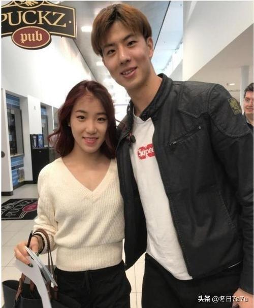 为了共同热爱的事业，青梅竹马二十年，风雨同行，荣辱与共，不离不弃，互相成就辉煌的