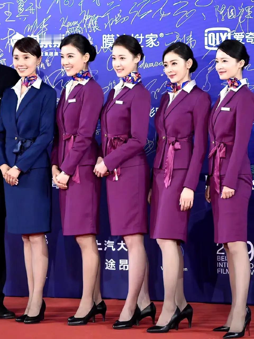 当年的这几位演员除了李沁和袁泉大红大紫，其余几位好需要加油