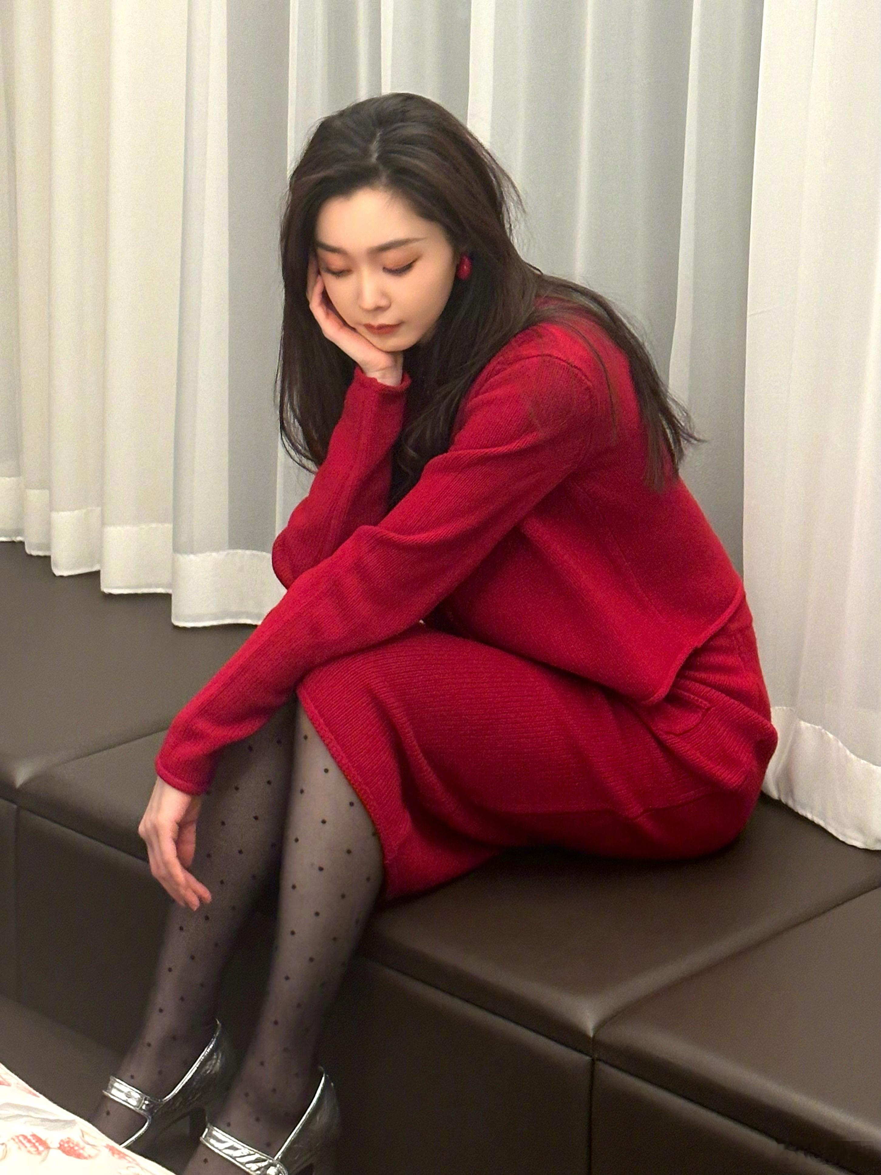 宋轶 🔴 新年红，美车车 ​​​