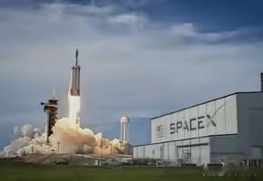 SpaceX第一天股票上市，股价过得支持，市值突破2万亿，创造多项历史！成为历史