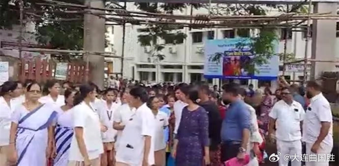 #印度再发生医护学生遭性侵事件#印度“下三滥”强奸案已经不是什么新闻，伦理彻底崩