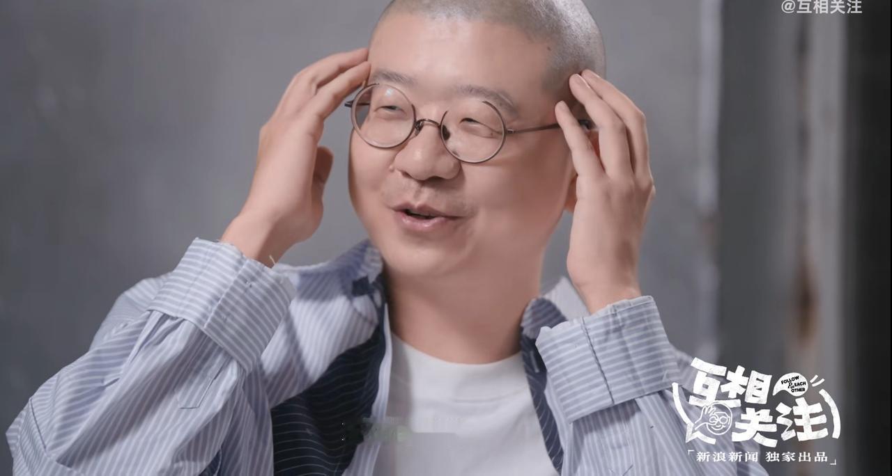 在李诞眼里，
王祖贤很容易被“骗”，
她居然不知道什么是“硅谷”。

王祖贤在温