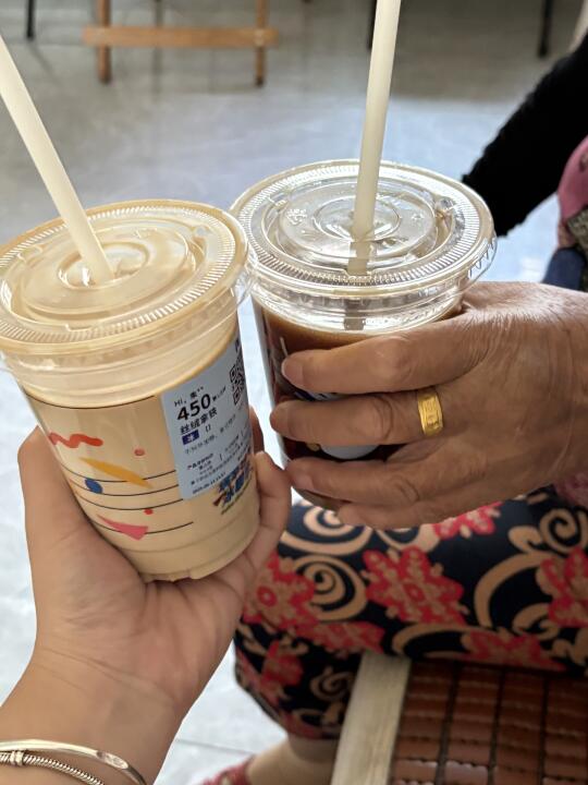 和奶奶👵一起喝上了咖啡☕️