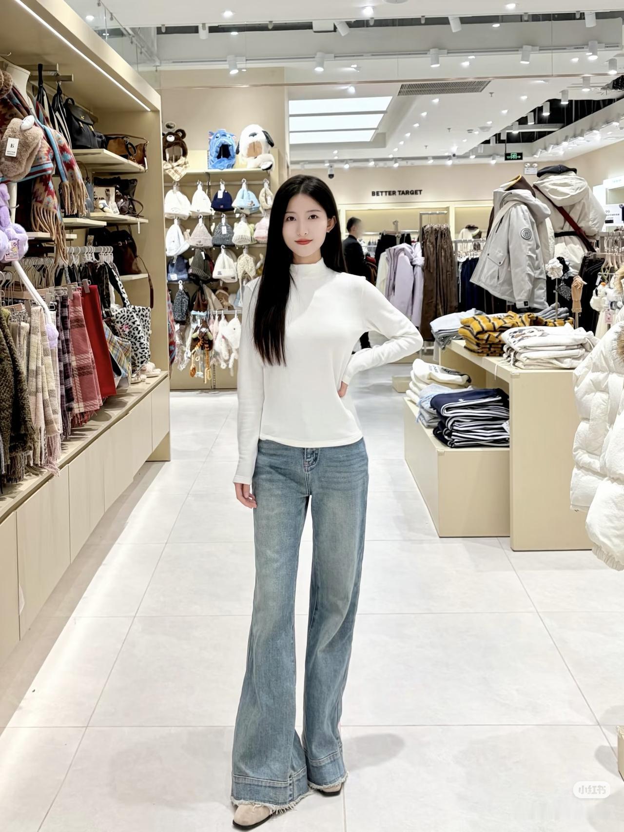 白衣飘飘，风华绝代。