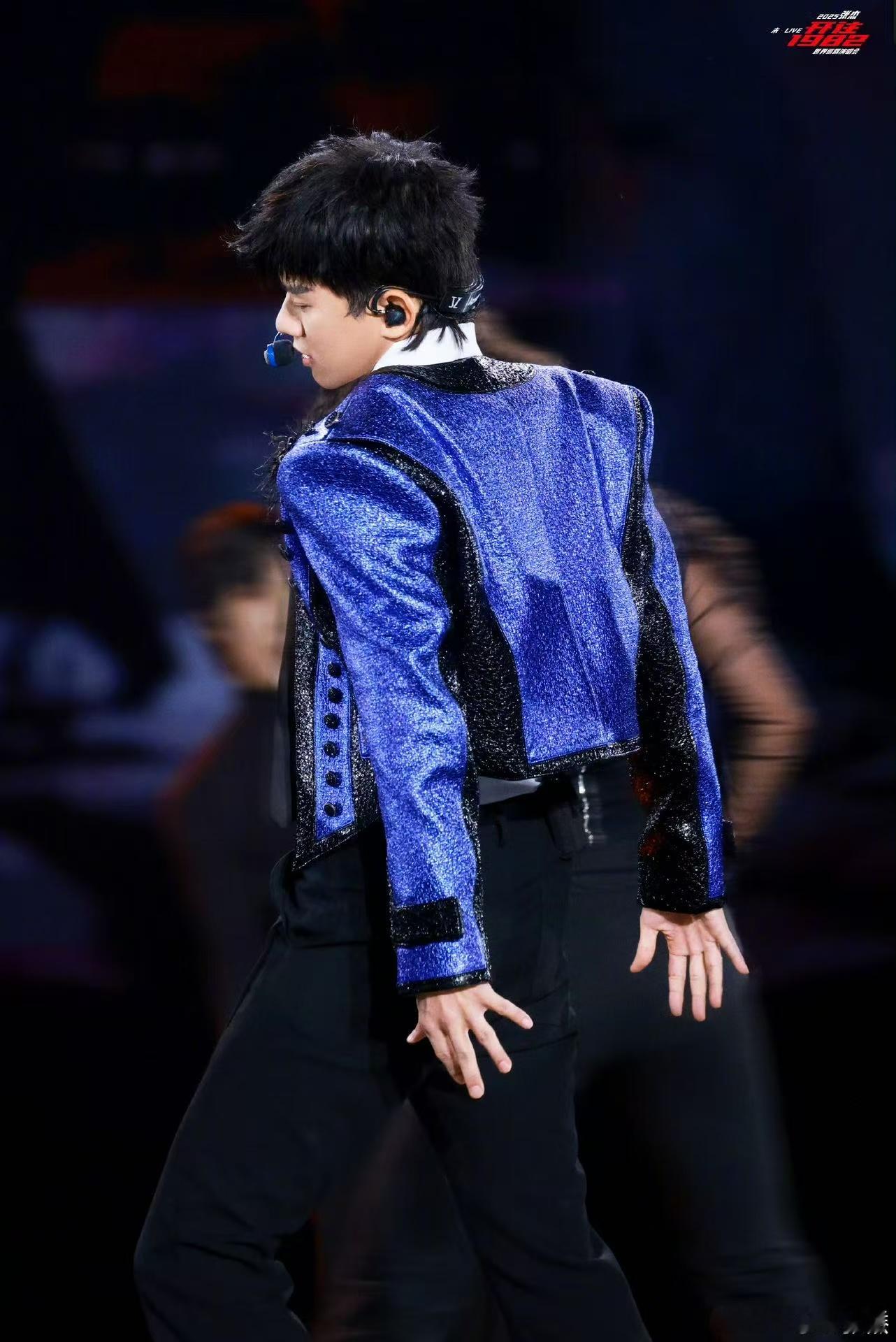 张杰成都演唱会官宣9场啊啊啊啊！官宣了！谁不想在新春佳“杰”一起看演唱会！26年