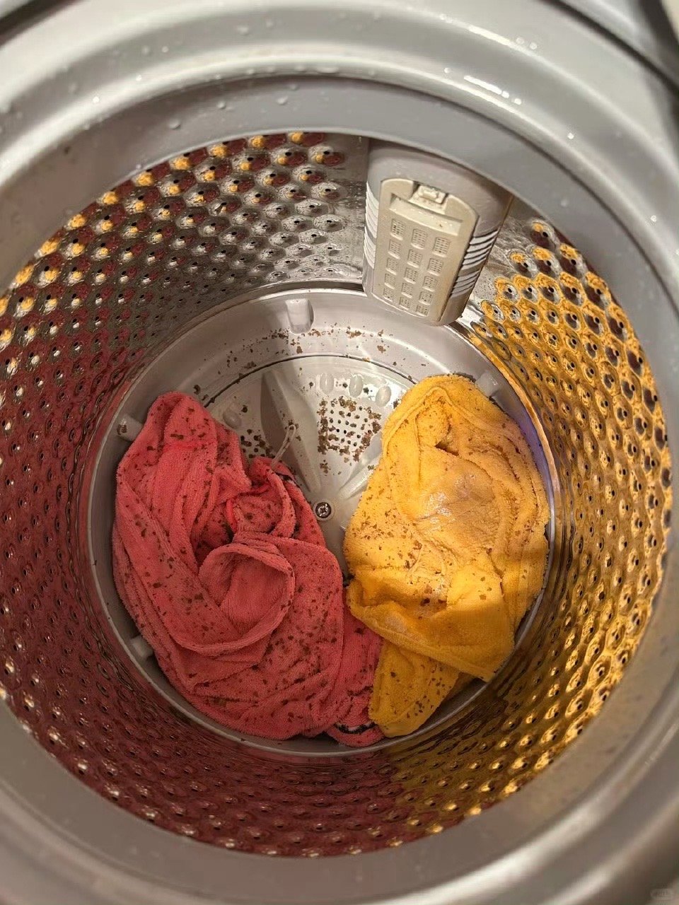 原来这才是女生一定要知道的卫生习惯1.小便后从前往后擦。反向擦拭可能把肛门的细菌