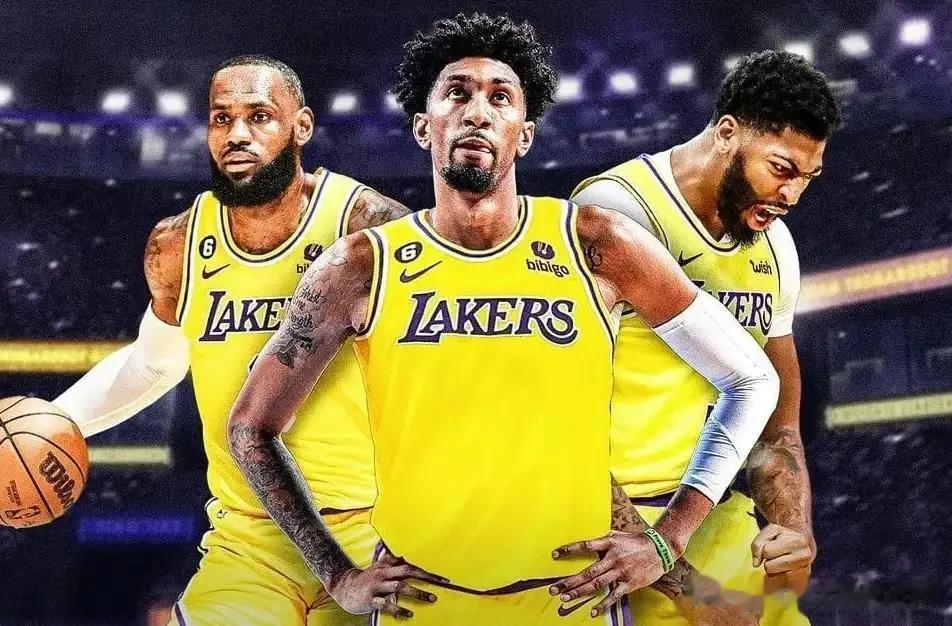 #七嘴八舌说湖人# 
北京时间9月23日NBA湖人队新援中锋伍德接受随队记者采访