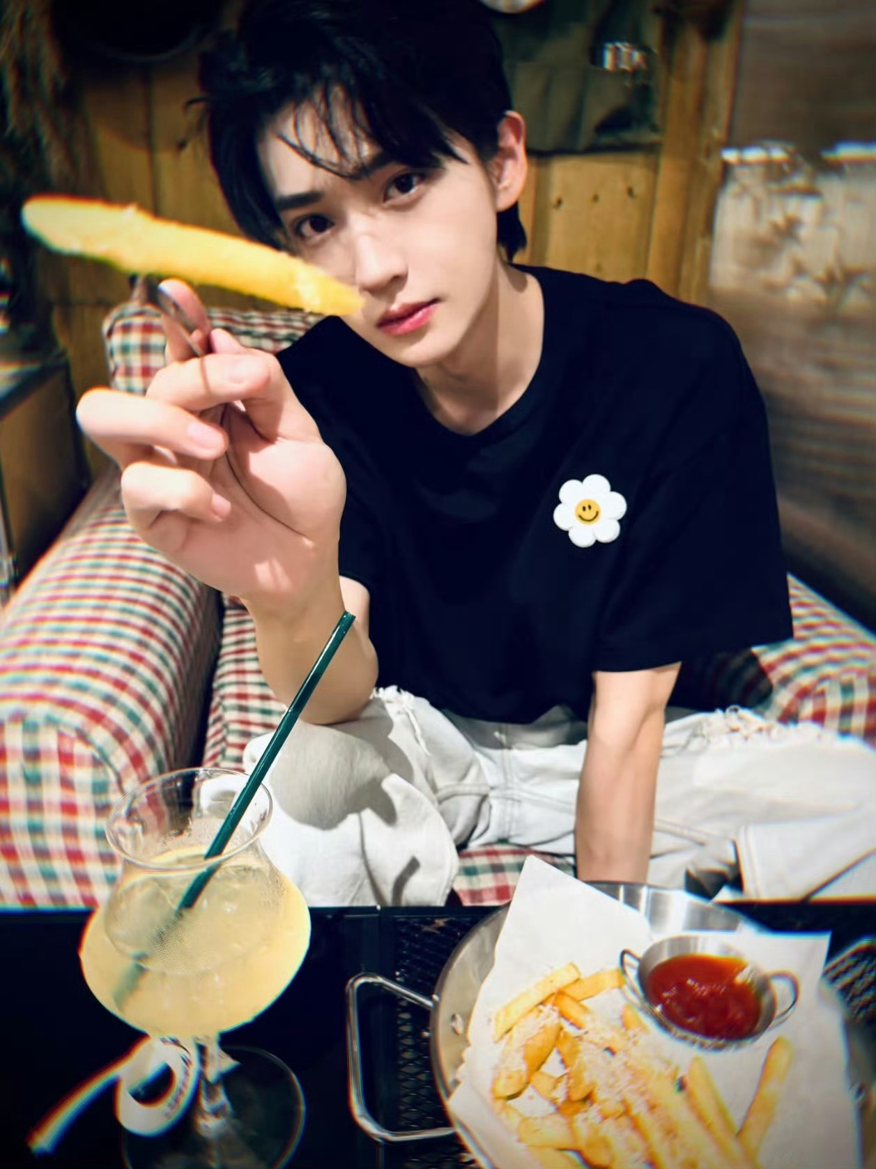 李沛洋 出轨 短剧演员也能上热搜，也是醉了...在者说，出轨这种事情人人诛之！万