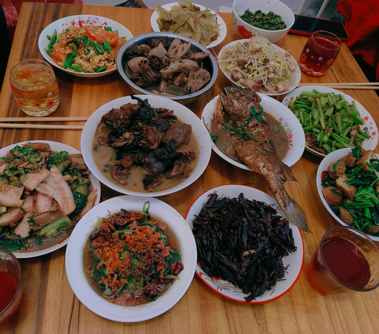 祝大家除夕快乐！恭喜大家一起发 全家健康多快乐