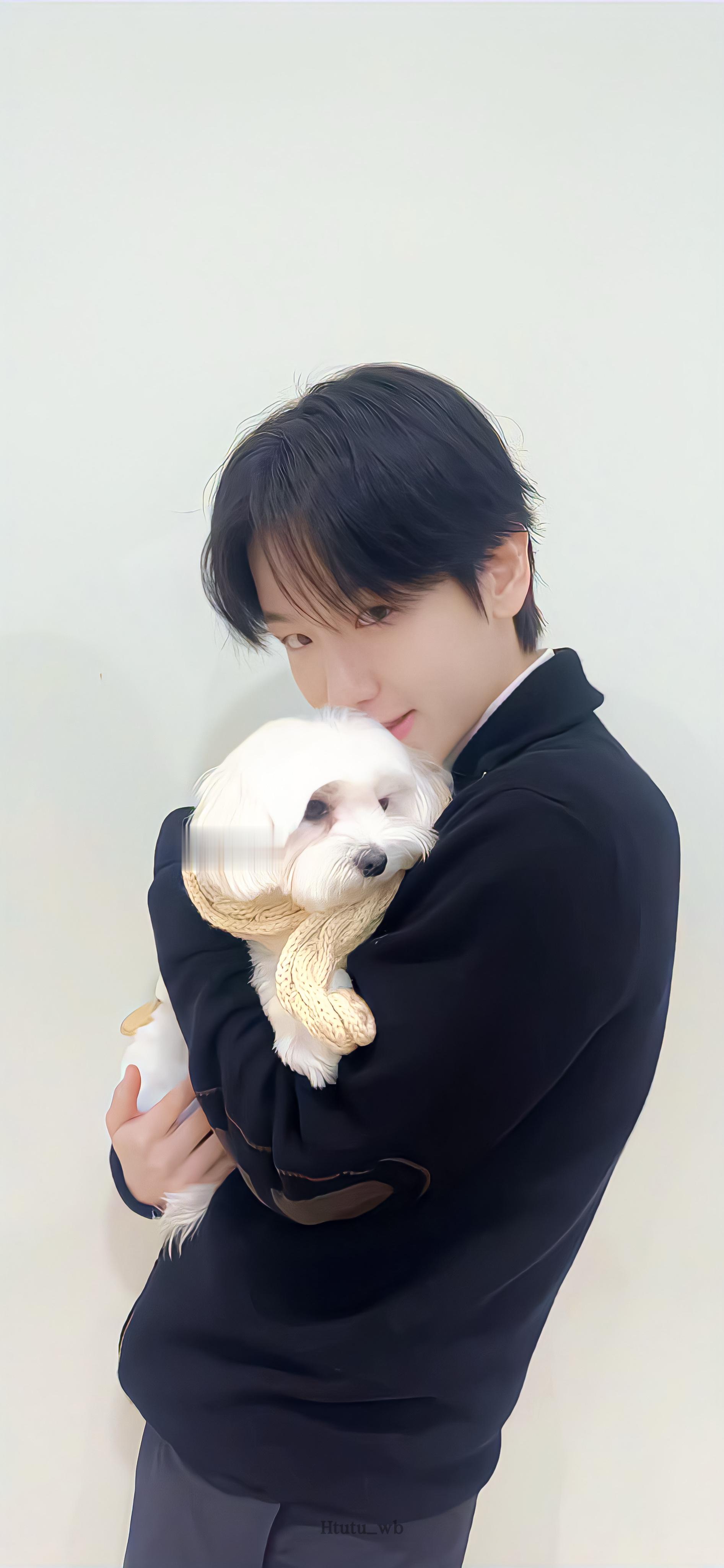 边伯贤壁纸来啦～🐶🥨 