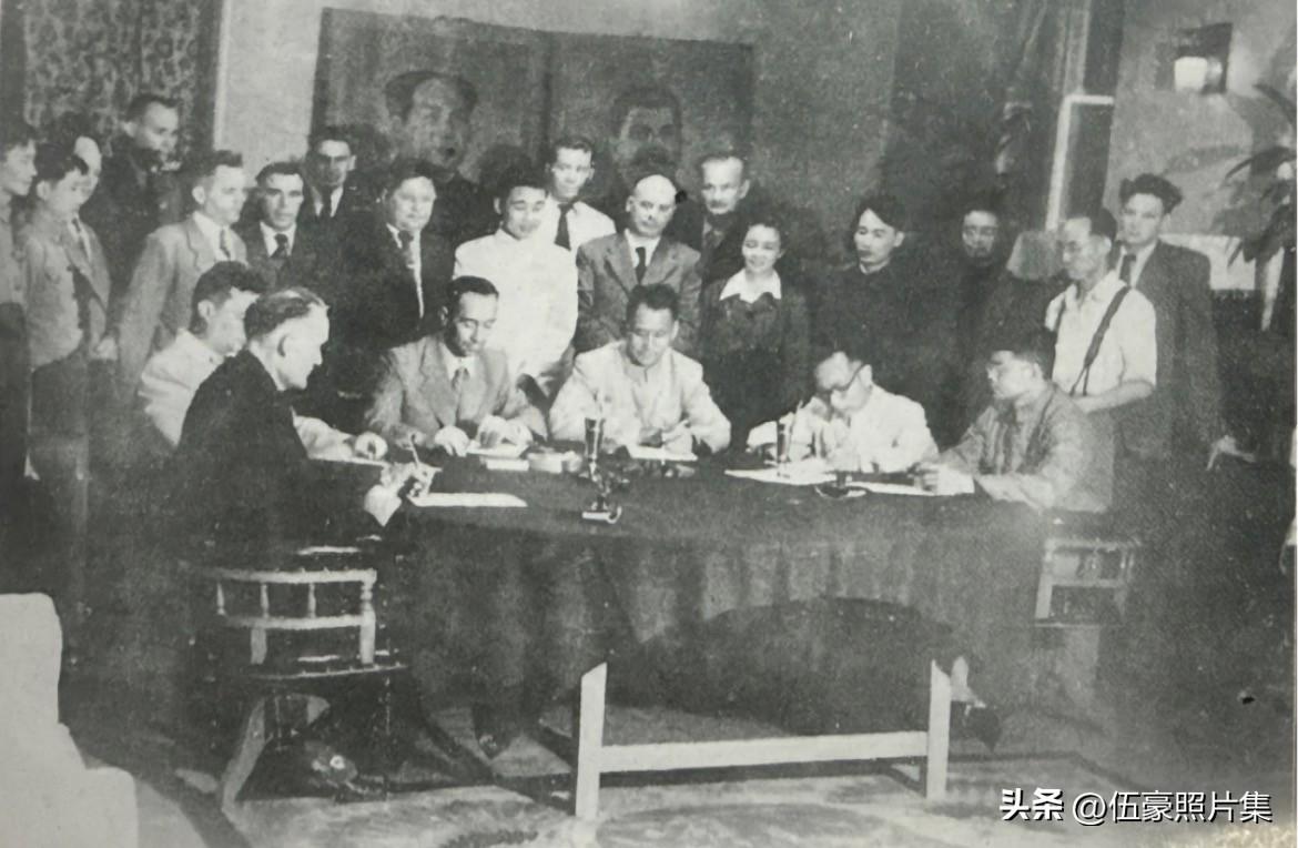 1952年，大连造船厂中苏合营理事会在大连召开，时任重工业部副部长兼航空工业局局