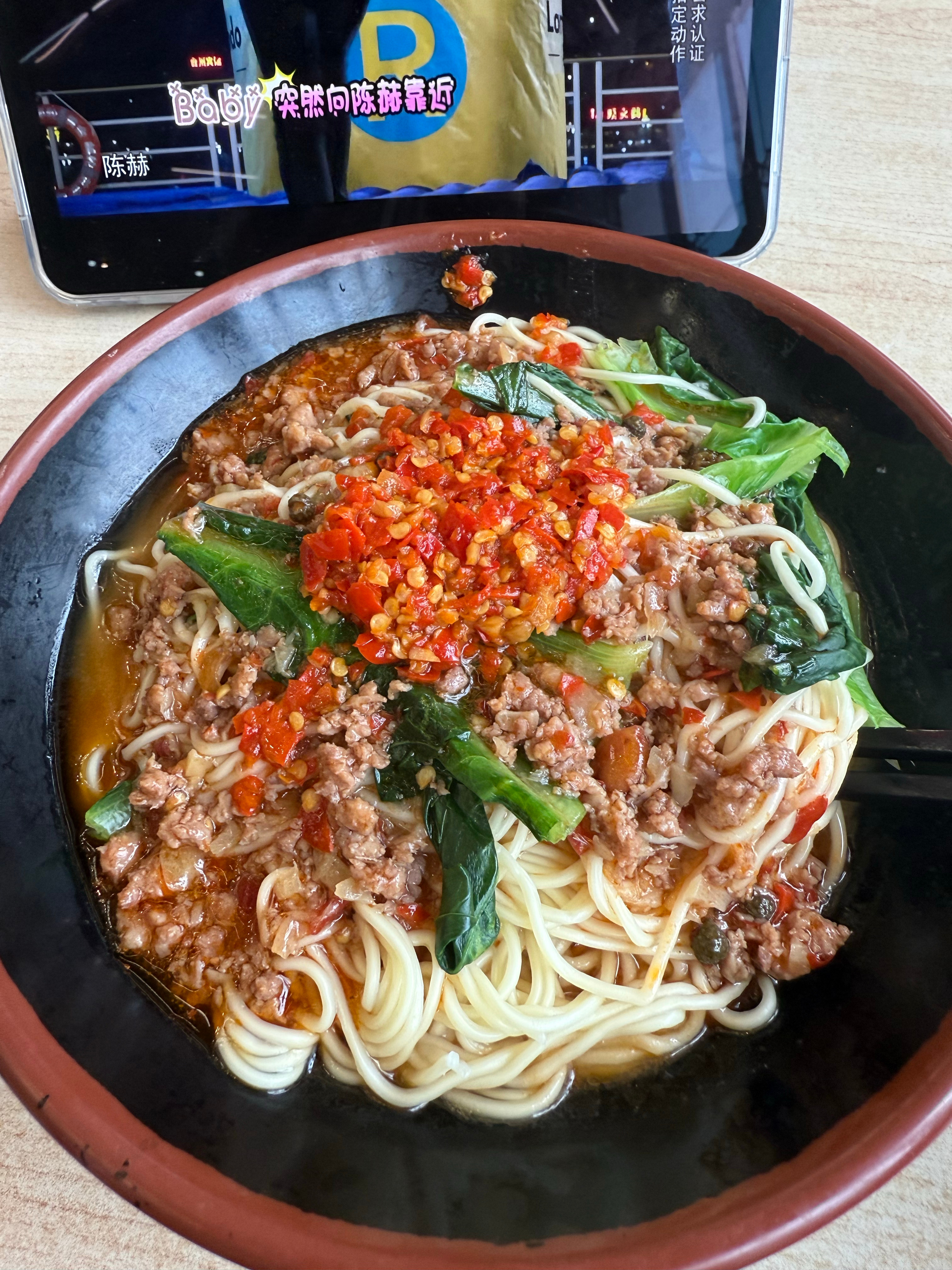 挑选出6月最夯的九顿饭 