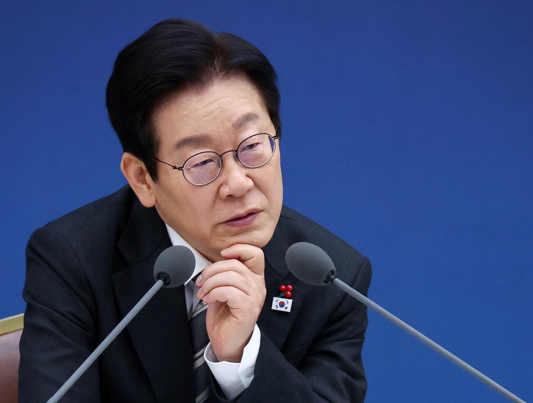 如果韩国要加入北约会怎么样如果韩国加入北约，是公开与中、俄、朝为敌，是自寻死路，