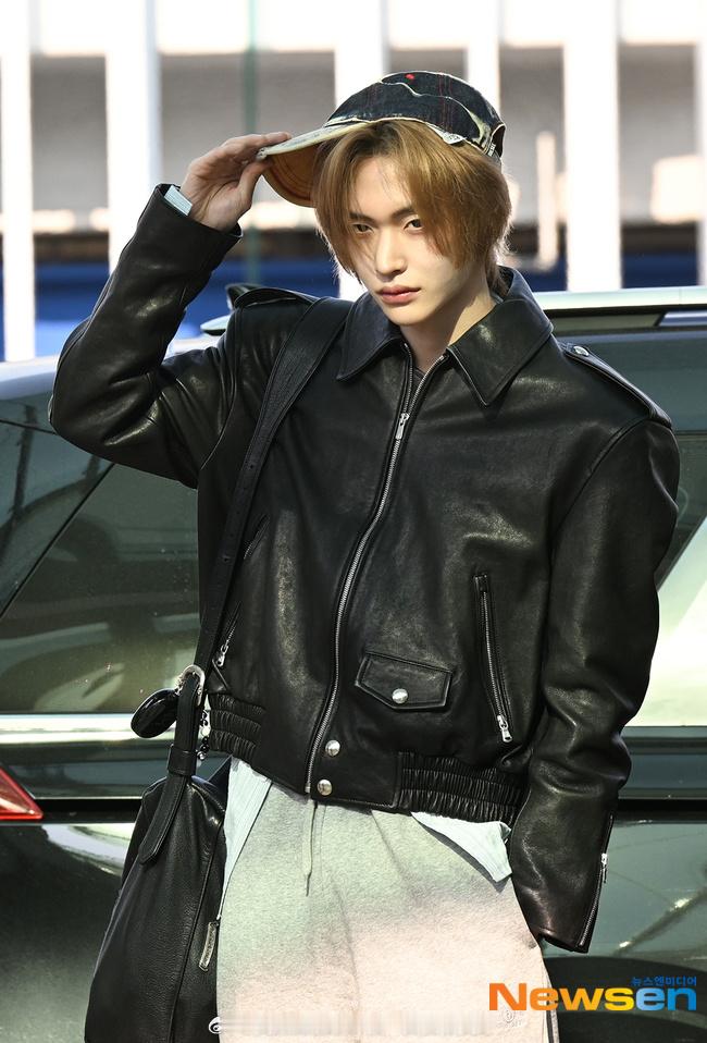 朴元彬今日机场新闻图 